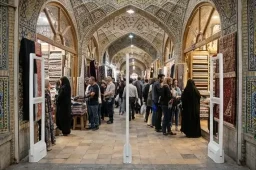 نصب گیت ضد سرقت در بازار بزرگ 4 نصب گیت ضد سرقت در بازار بزرگ